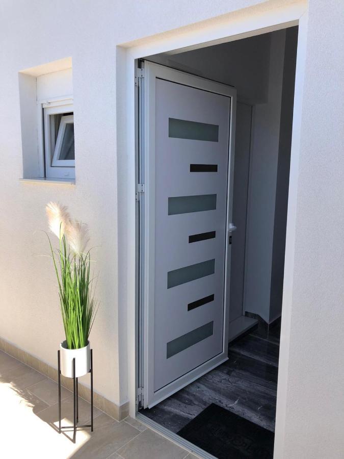 Apartman Luce Lejlighed Bibinje Eksteriør billede