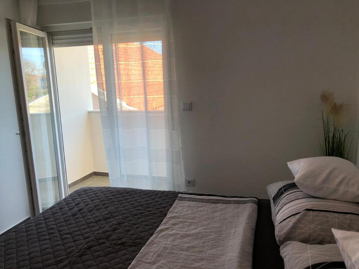 Apartman Luce Lejlighed Bibinje Eksteriør billede